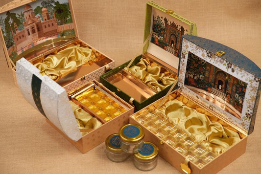 Madhubani Curved Lid Diwali Hamper Box – 3 Salsa Jars with Cavity