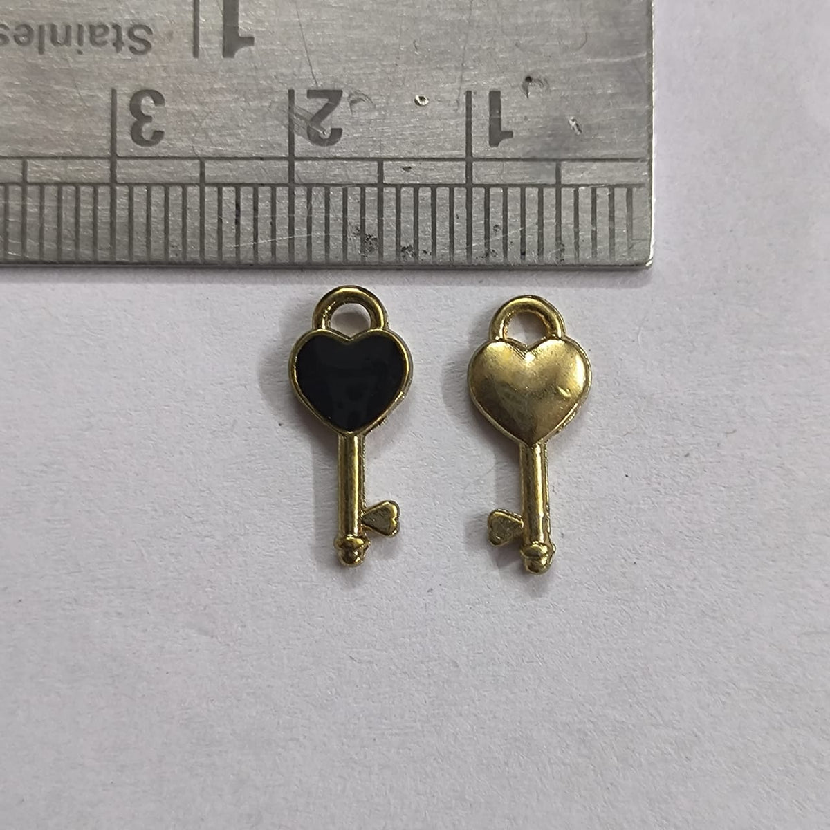 Color Charms TR37
