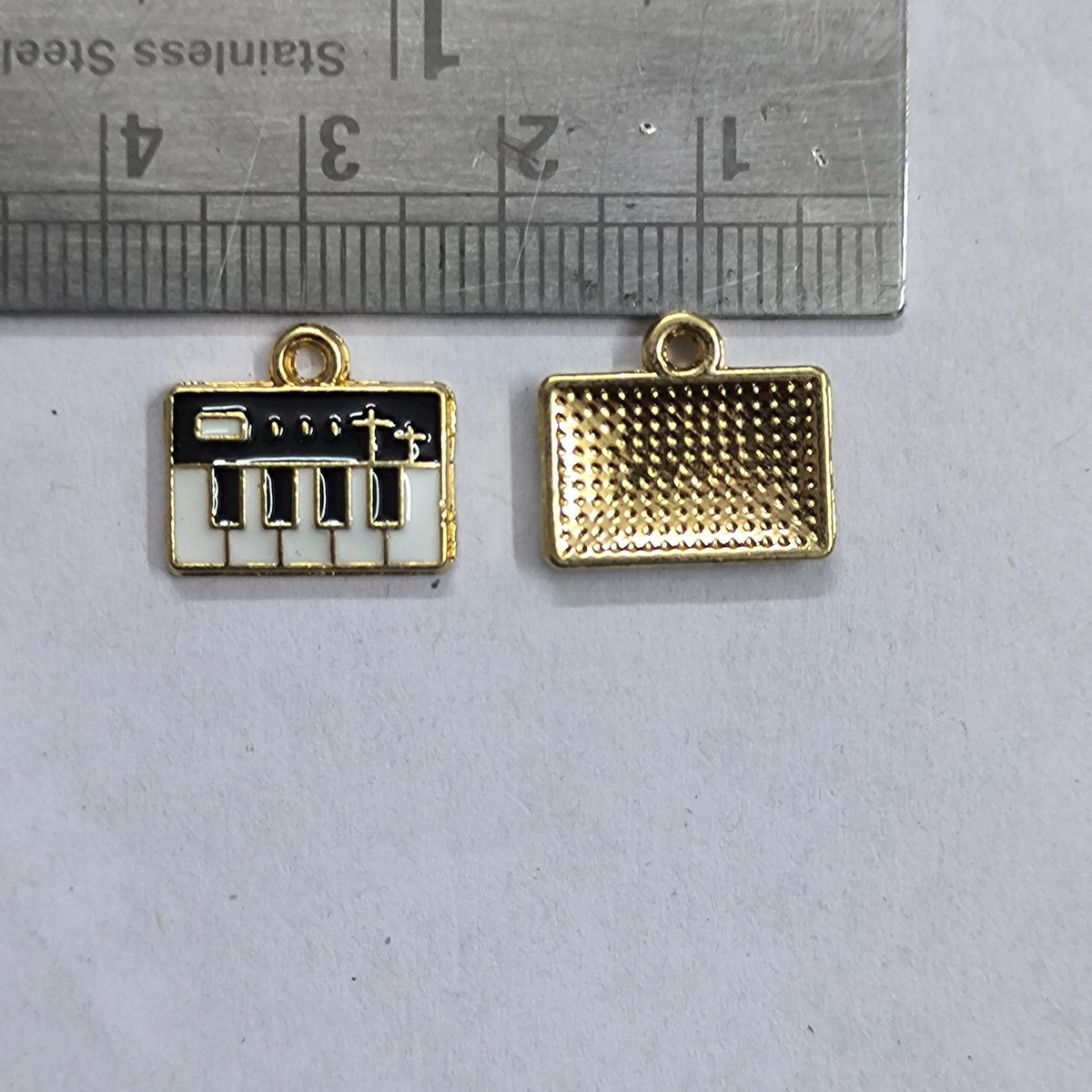 Color Charms TR96