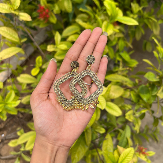Antique Gold Rounded Square Earrings