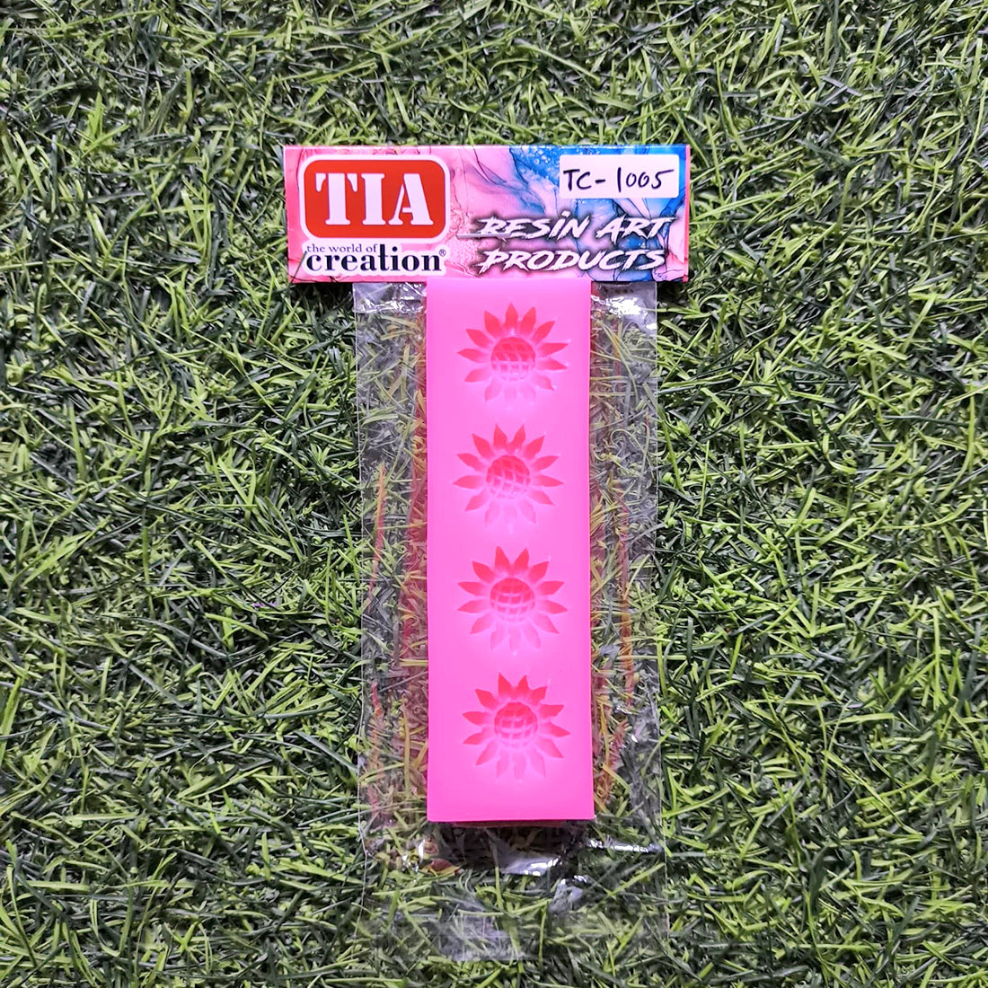 Flower 4 Cavity Pink Mould 12x3.5cm (SM125)