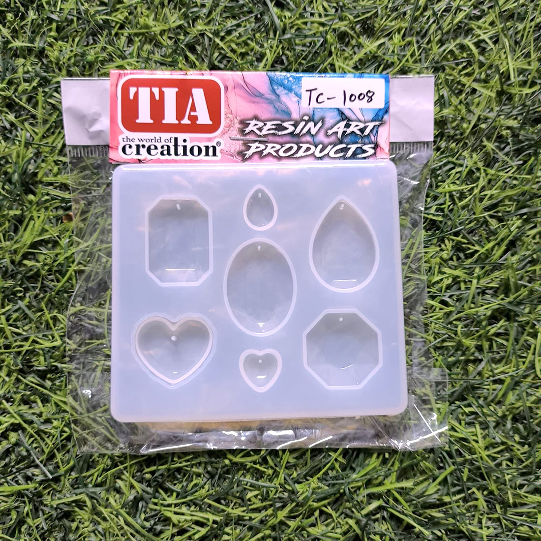 Keychain and Pendant 7 Cavity 8x9cm Silicon Mould (SM190)