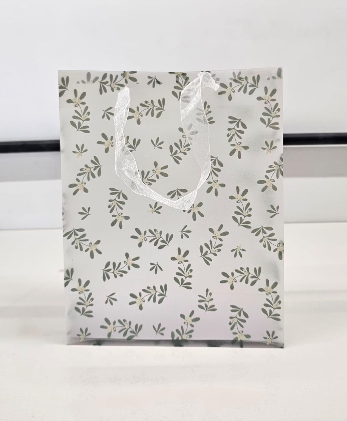 Floral Paper Gift Bag with Ribbon Handles — 19.5 × 24.5 × 9.5 cm — 1 Pc