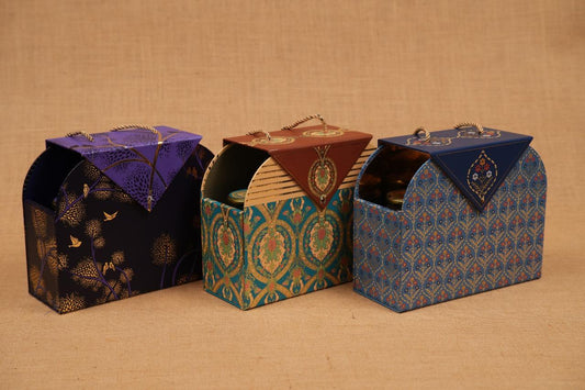Elegant Sling Box – 3 Bamboo Jar Gift Hamper